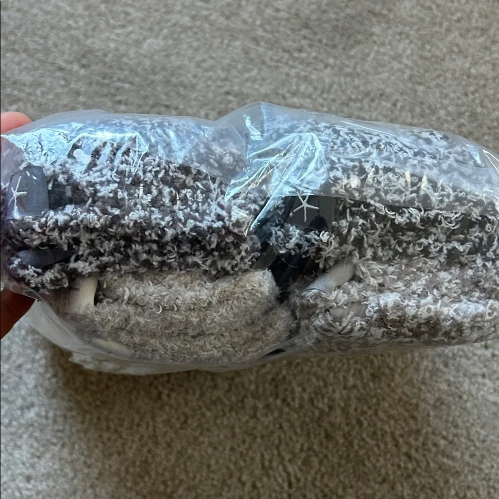 Barefoot Dreams CozyChic socks: bundle of 4